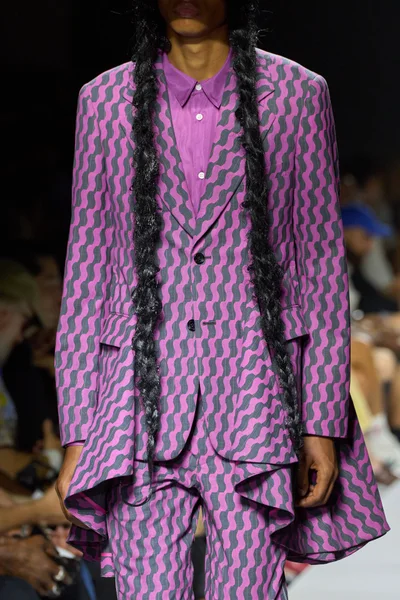 Look 13